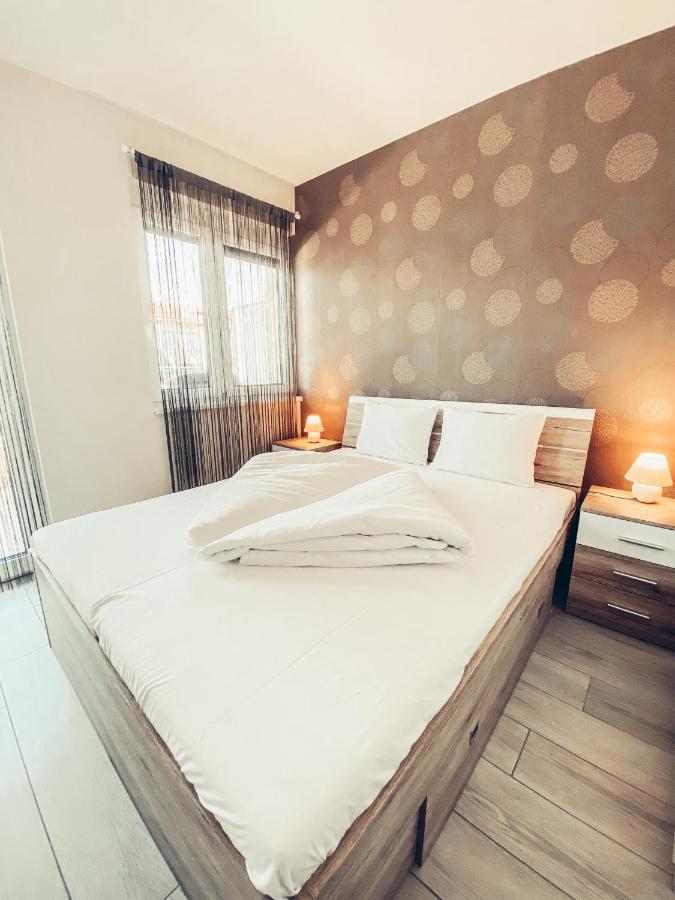 Casa Luxury Wellness Apartman By Bltn Siofok Bagian luar foto