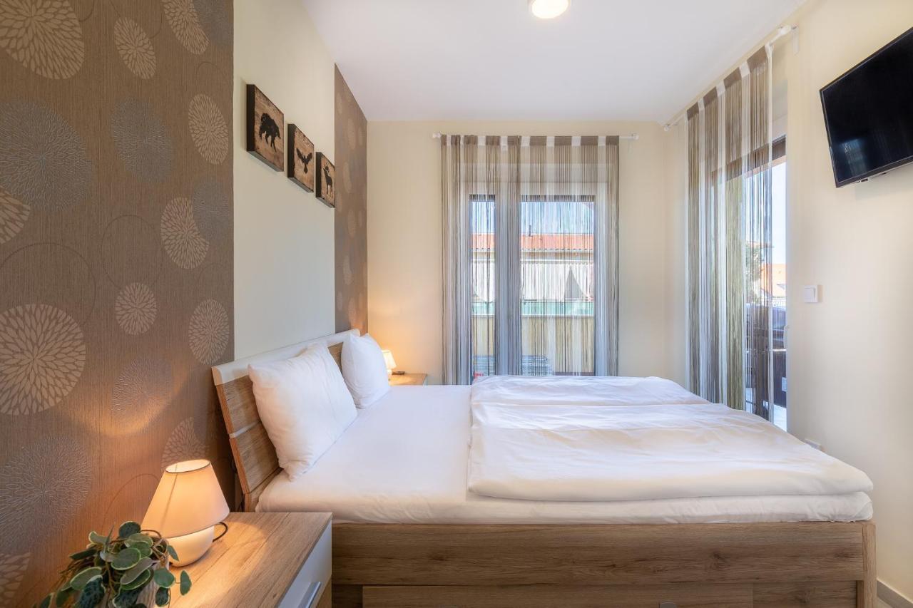Casa Luxury Wellness Apartman By Bltn Siofok Bagian luar foto